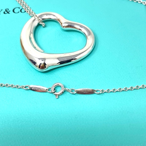 💯% Authentic Tiffany & CO. Elsa Peretti Big Open Heart Pendant Necklace 💖 - Picture 5 of 11